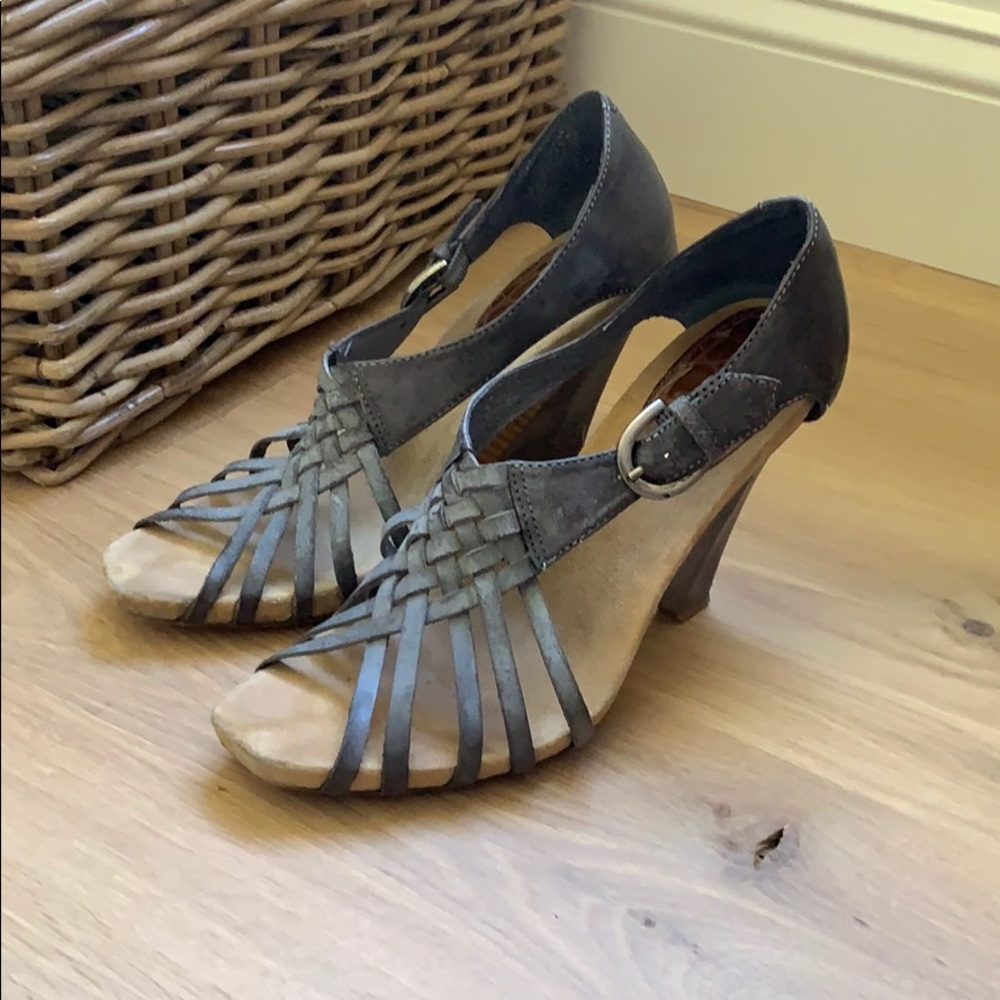 Sam Edelman Sahara